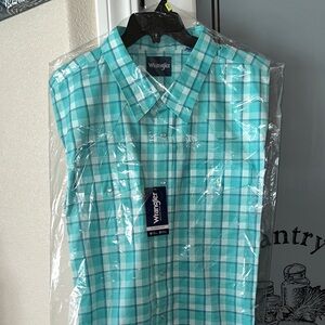 Wrangler Men's Turquoise Plaid Button Down Shirt